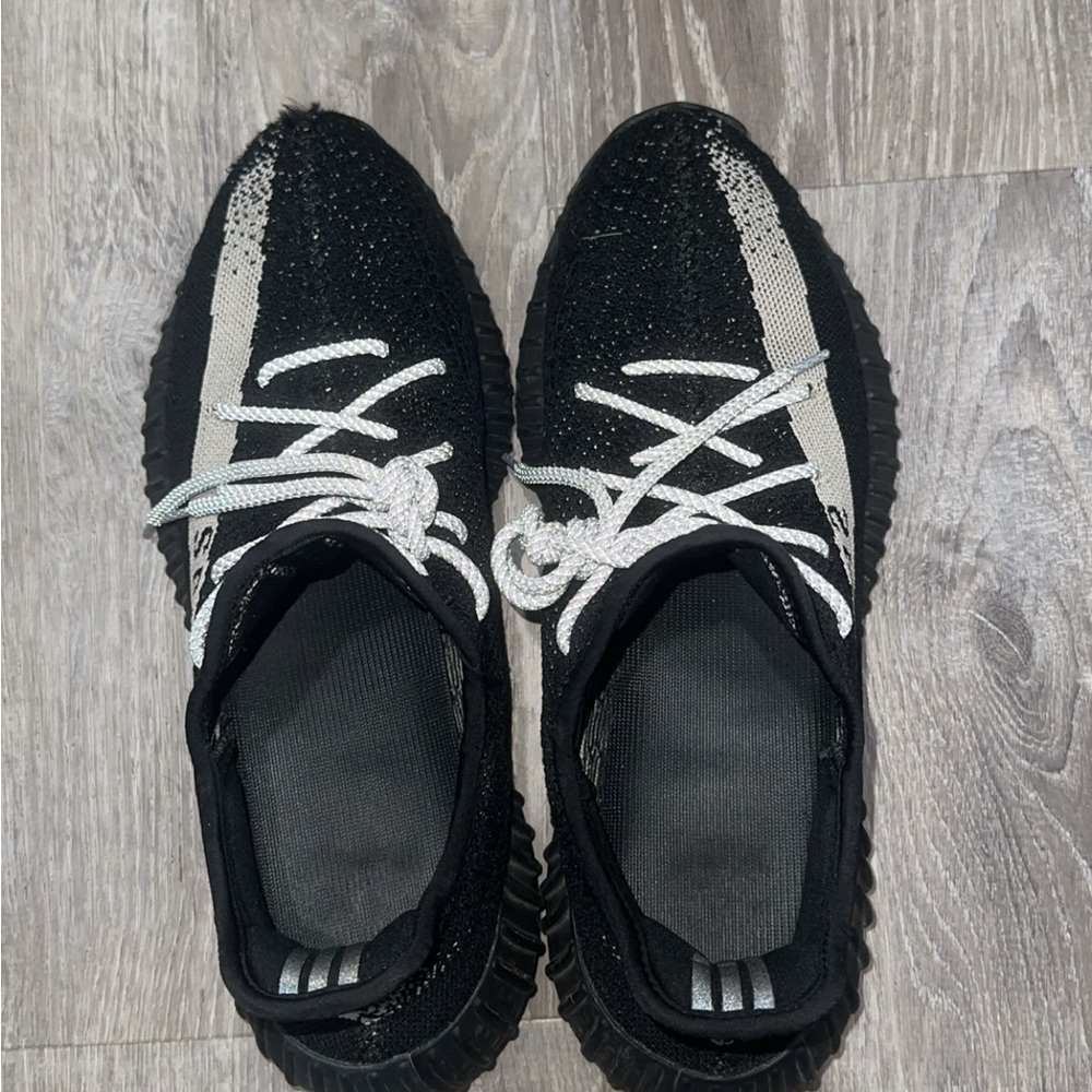 Yeezy 350 Oreo